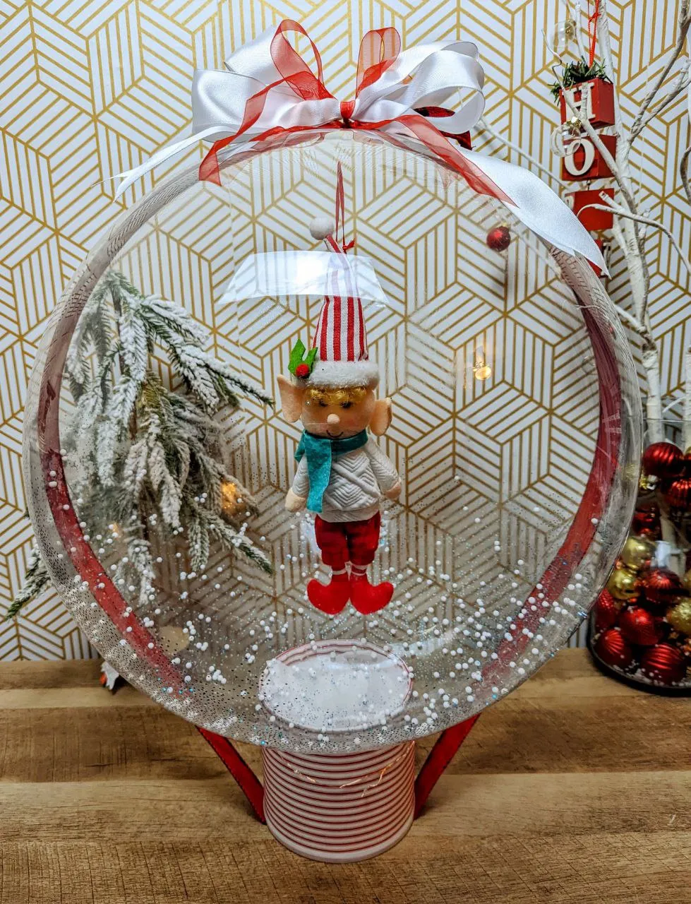 Elf in the Bubble Balloon