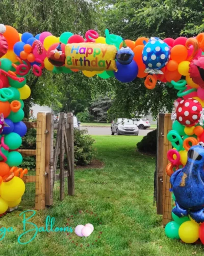 Elmo Arch with Foil Decoration