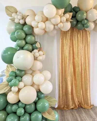 Ballon Garland With Pampas Leaves