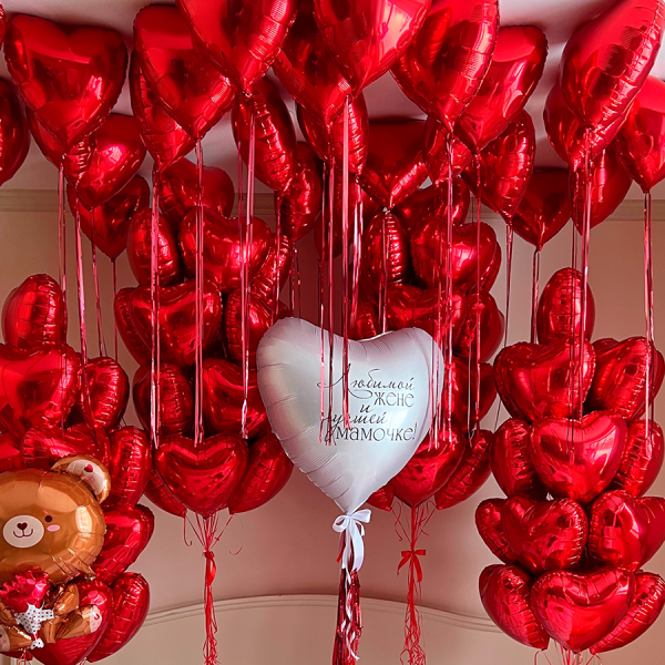 ceiling balloons hearts